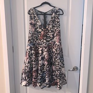 Dress with lace detail in the back